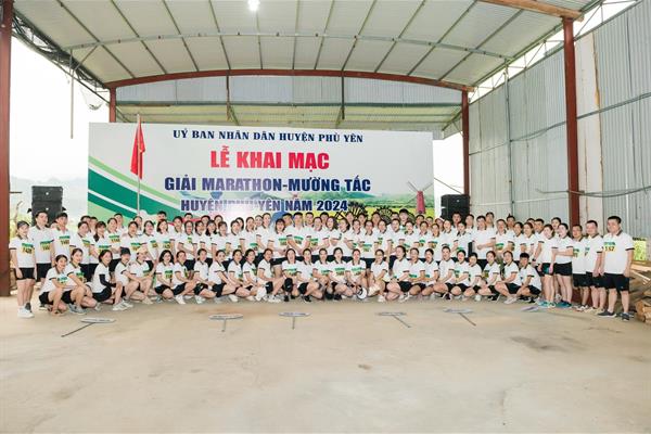 Bệnh viện tham gia Giải chạy Marathon - Mường Tấc huyện Phù Yên năm 2024