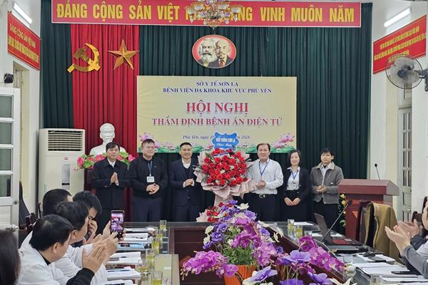 LỄ CÔNG BỐ VÀ THẨM ĐỊNH BỆNH ÁN ĐIỆN TỬ TẠI BỆNH VIỆN ĐA KHOA KHU VỰC PHÙ YÊN 